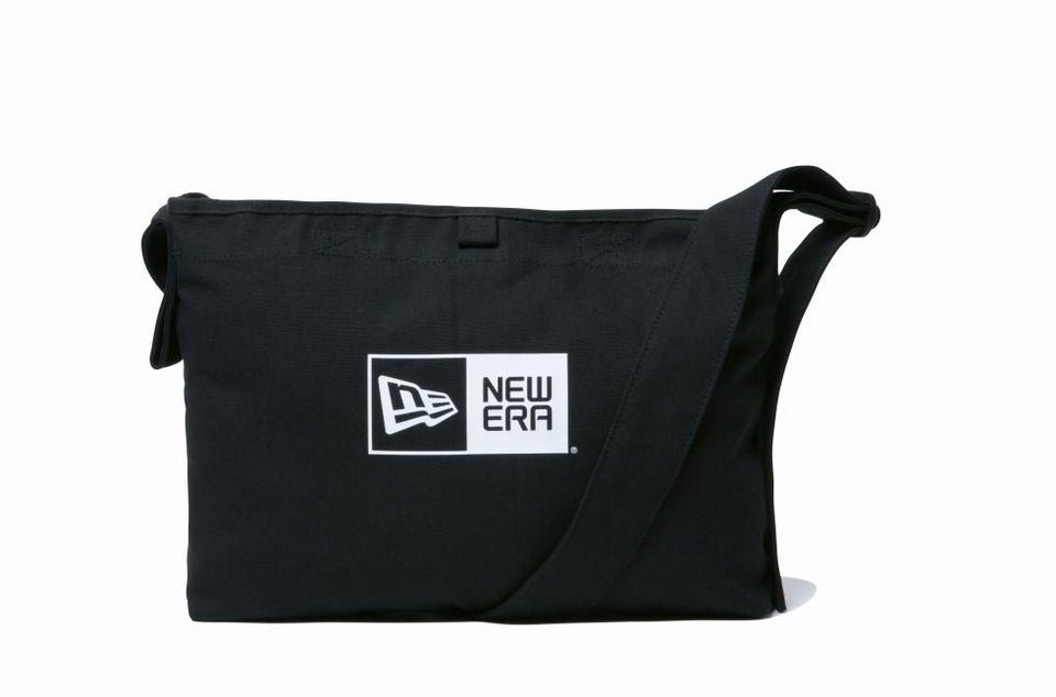 キャンバスショルダーバッグ 8L ブラック | ニューエラオンラインストア