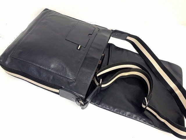 送料無料 BALLY バリー レザー ショルダーバッグ メッセンジャーバッグ