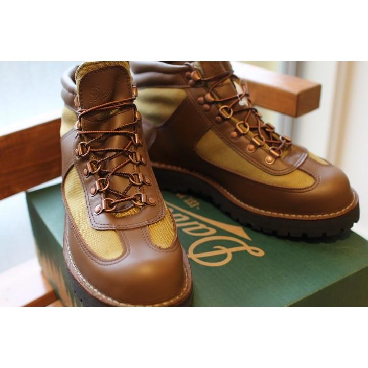 Danner（ダナー） FEATHER LIGHT REVIVAL (フェザーライト リバイバル