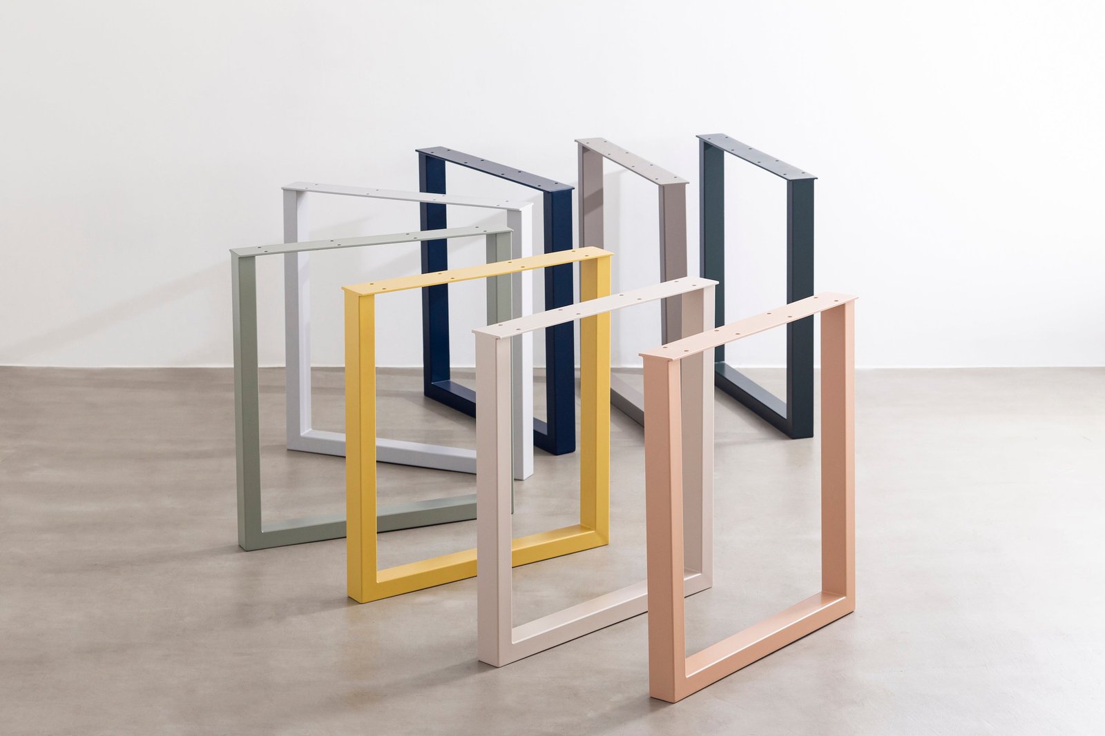 KANADEMONOより、「自然」がコンセプトのアイアン製テーブル脚「NATURE