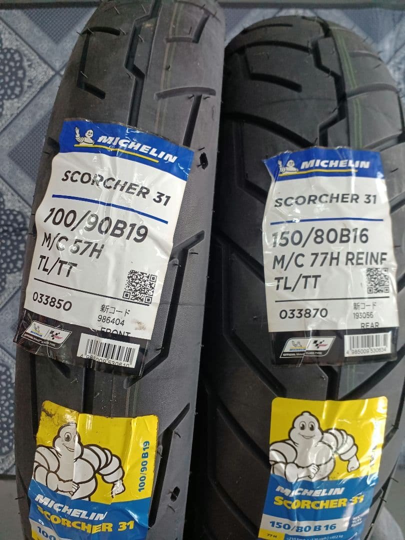 ミシュランスコーチャー31　100/90B19 150/80B16未使用品！ ミシュラン スコーチャー31 100/90B19 (バイク用タイヤ) 価格比較