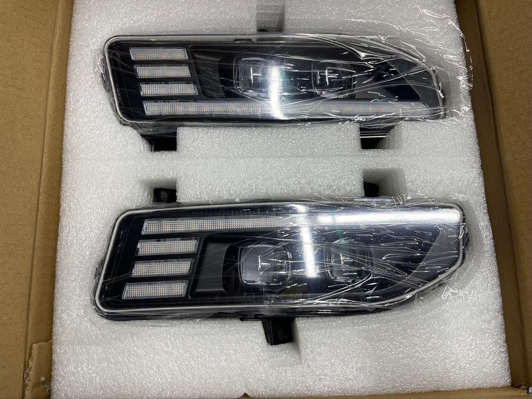 エクストレイルT32 後期 LEDフォグランプキット 未使用品 ピカキュウ ニッサン エクストレイル (T32系 後期) 対応 バルブ LED