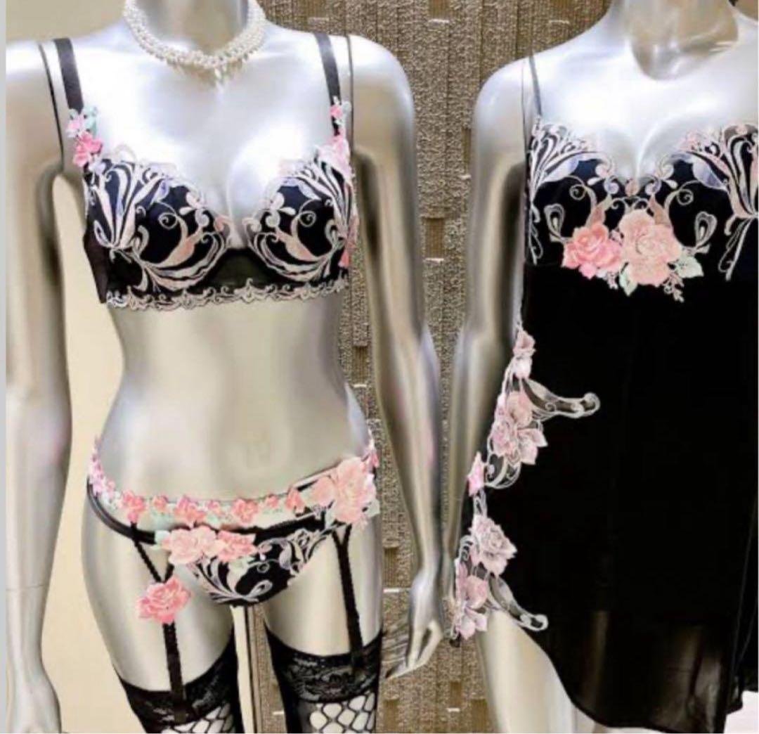 ワコール/サルート 66グループ 新品タグ付 P-upブラTバックD65 BL